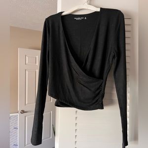 Brand new long-sleeve cozy wrap top